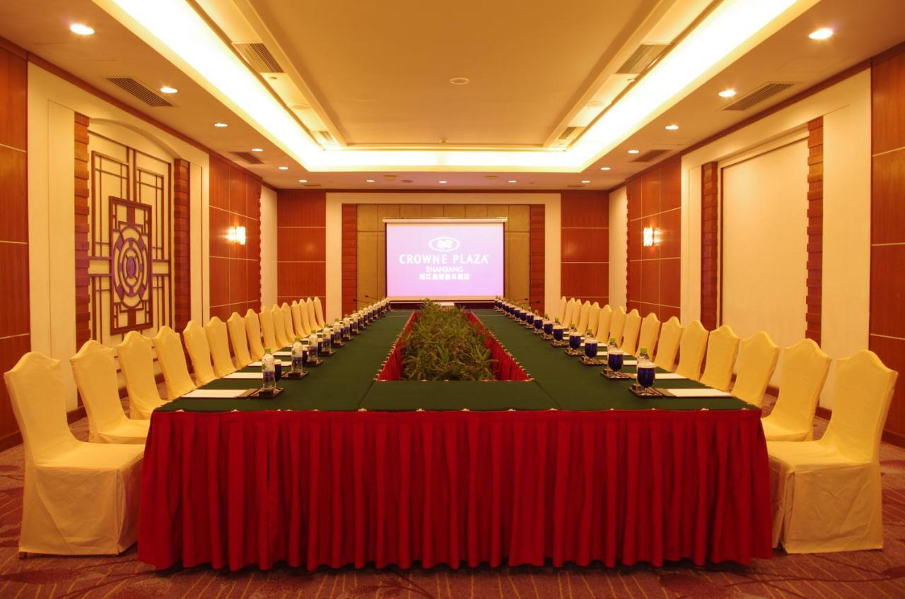 Crowne Plaza Zhanjiang Kang Yi, An Ihg Hotel Экстерьер фото