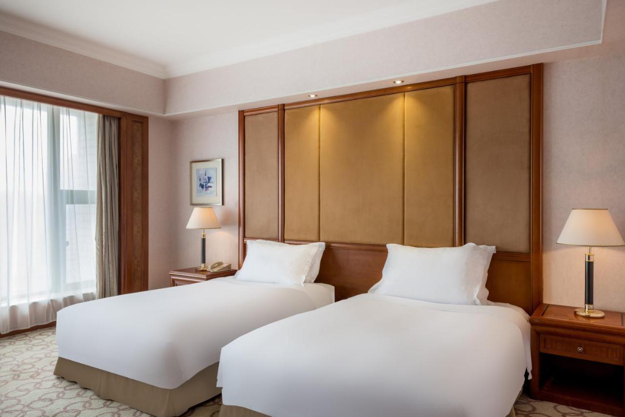 Crowne Plaza Zhanjiang Kang Yi, An Ihg Hotel Экстерьер фото